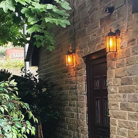 Lister Park Bradford Stylish 1Bed Coach House - Quiet & Tranquil Cottage & Parking Eksteriør billede