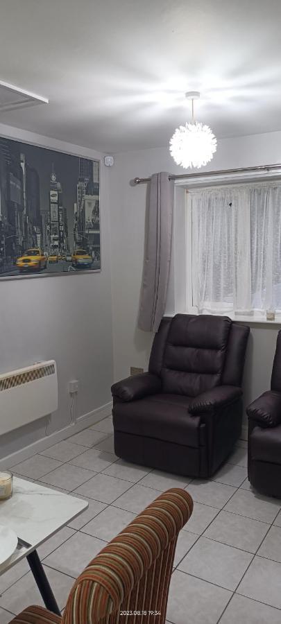 Lister Park Bradford Stylish 1Bed Coach House - Quiet & Tranquil Cottage & Parking Eksteriør billede