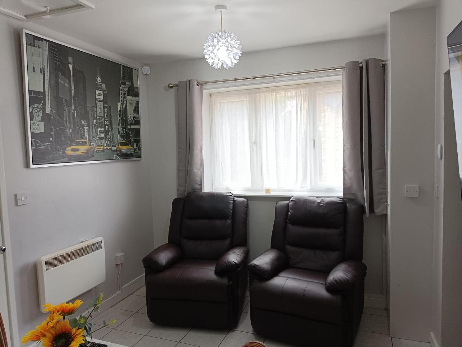 Lister Park Bradford Stylish 1Bed Coach House - Quiet & Tranquil Cottage & Parking Eksteriør billede