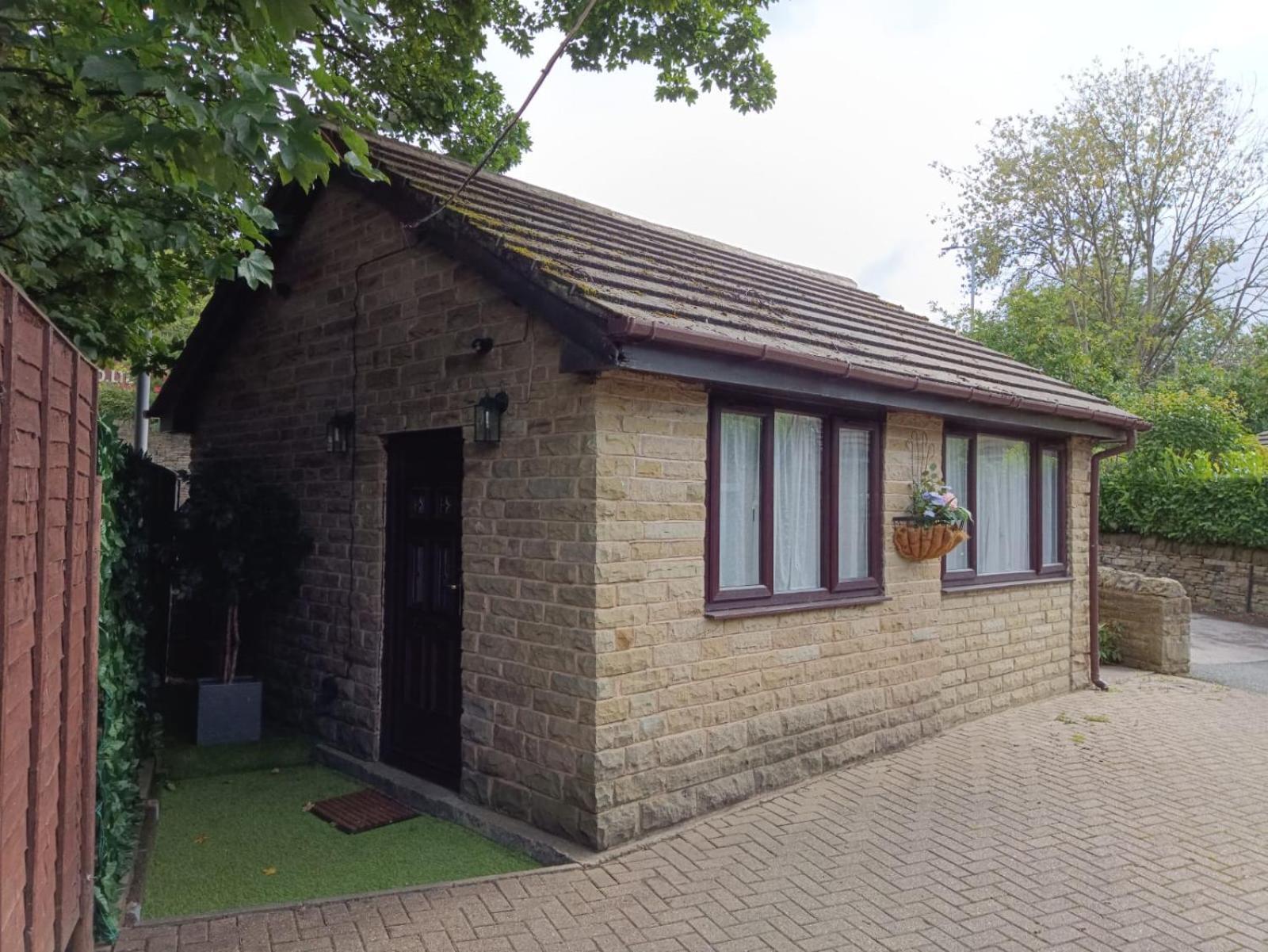 Lister Park Bradford Stylish 1Bed Coach House - Quiet & Tranquil Cottage & Parking Eksteriør billede